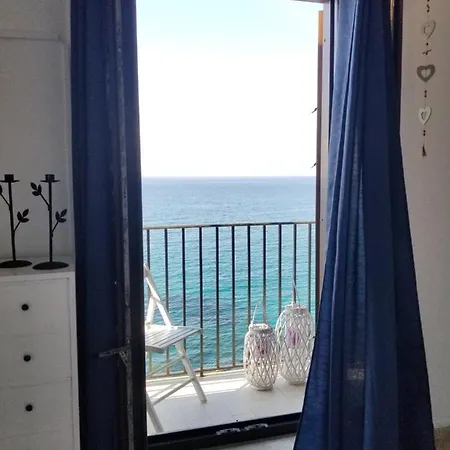 Tra La Rocca E Il Mare Hébergement de vacances Cefalù